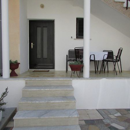 Mirela House With Apartment Umago Esterno foto