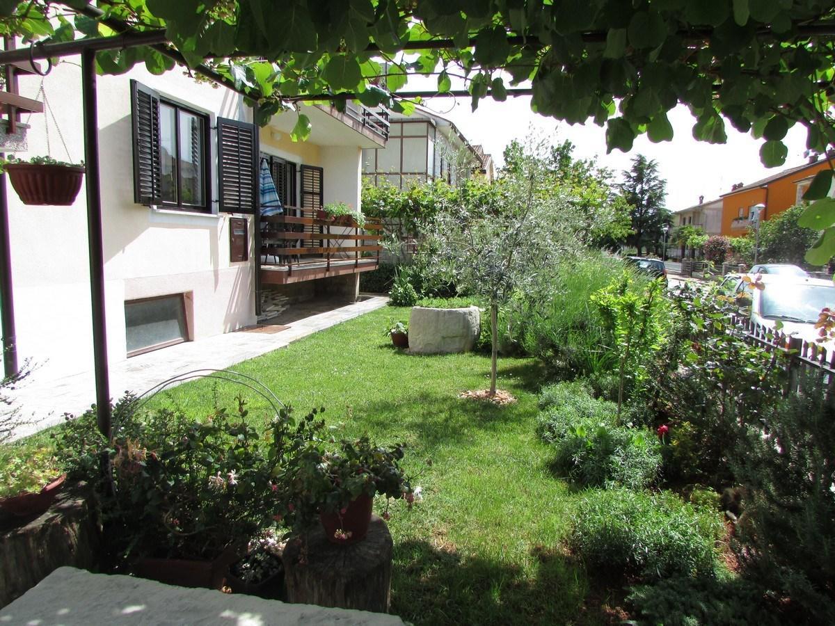 Mirela House With Apartment Umago Esterno foto