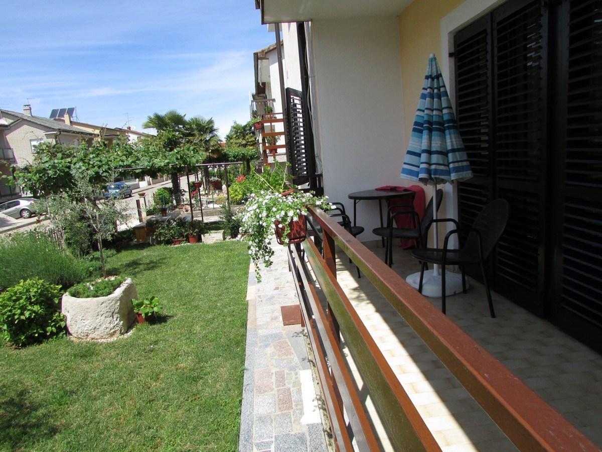 Mirela House With Apartment Umago Esterno foto